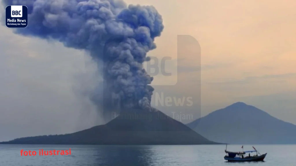 Erupsi Anak Krakatau, Warga Kota Sukabumi Klaim Abu Vulkanik Sampai ke Sukabumi: Terlihat Menempel di Mobil gunung erupsi